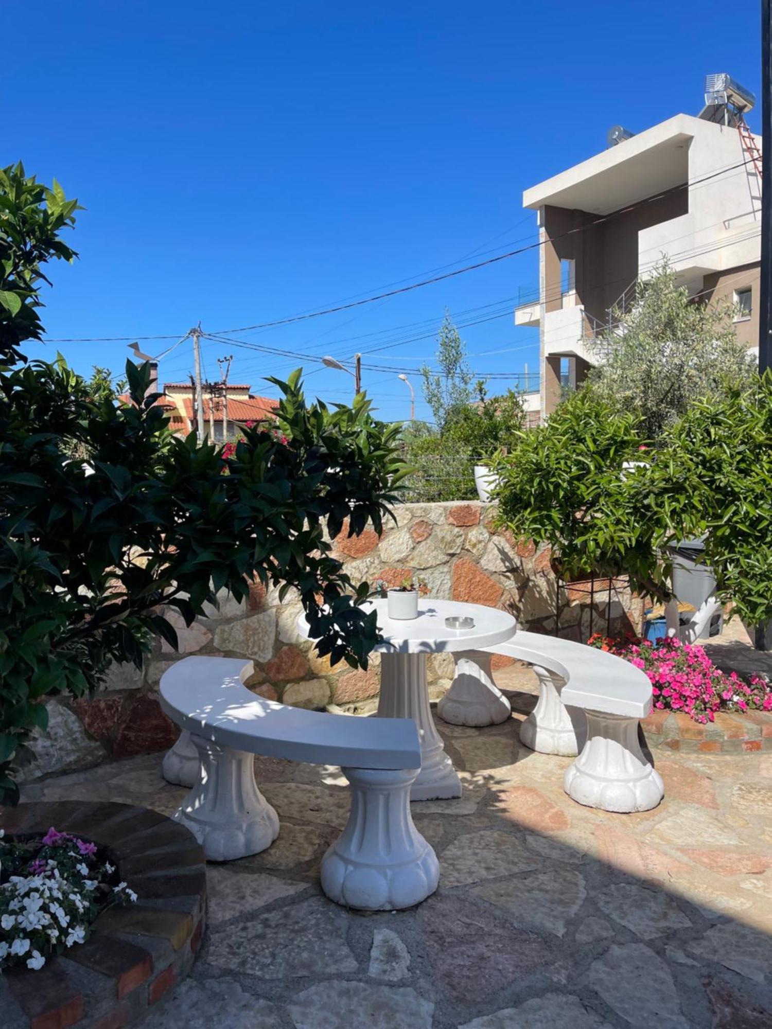 Xhonis Apartments Ksamil Exterior photo